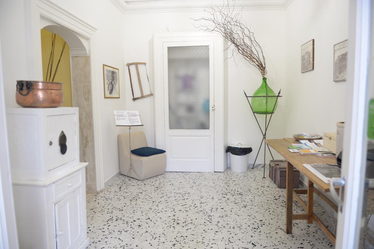 B&B Le Colonne Brindisi Exterior foto